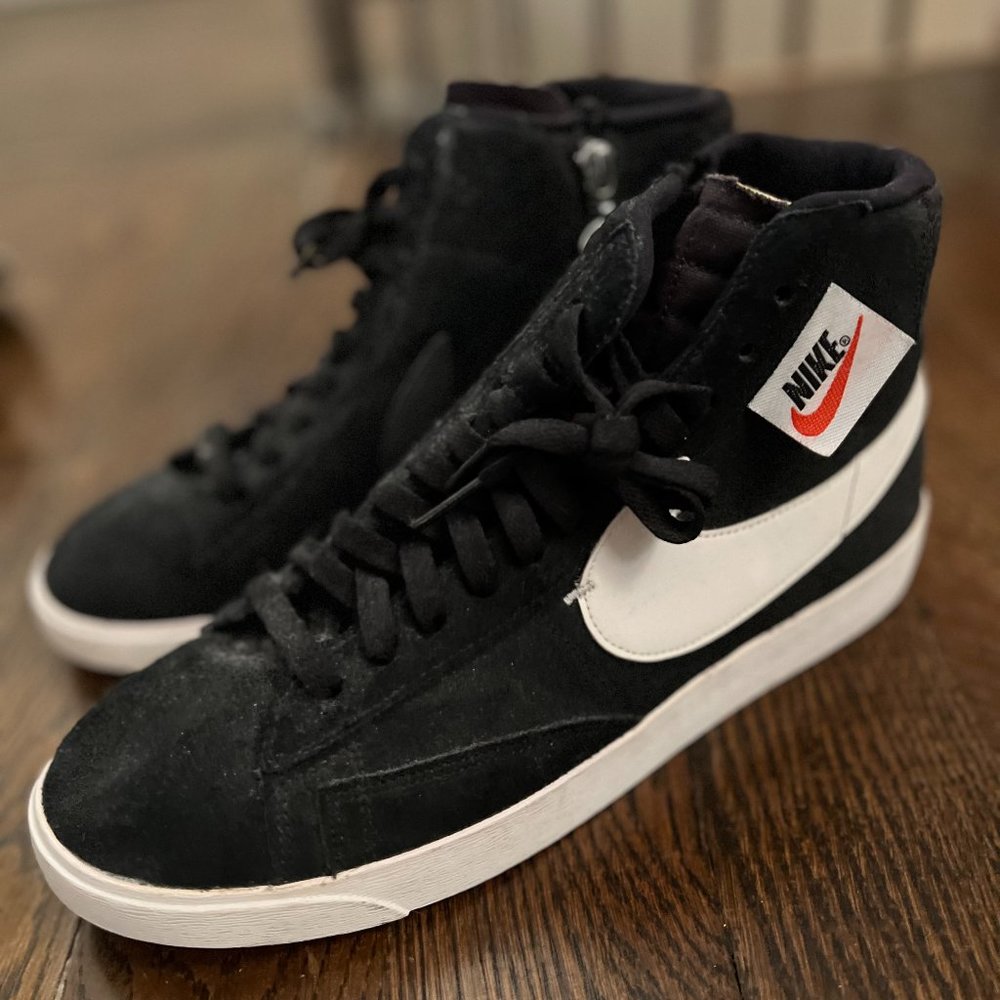 Nike Blazer Sneakers with Zipper (W / 11)